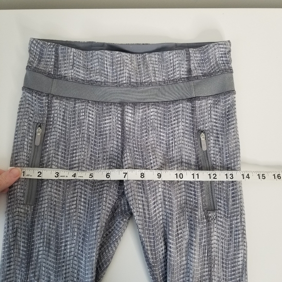 Lululemon Inspire Tight II Size 4 Mesh Arrow Jacquard Battleship Silver Spoon - Picture 16 of 16